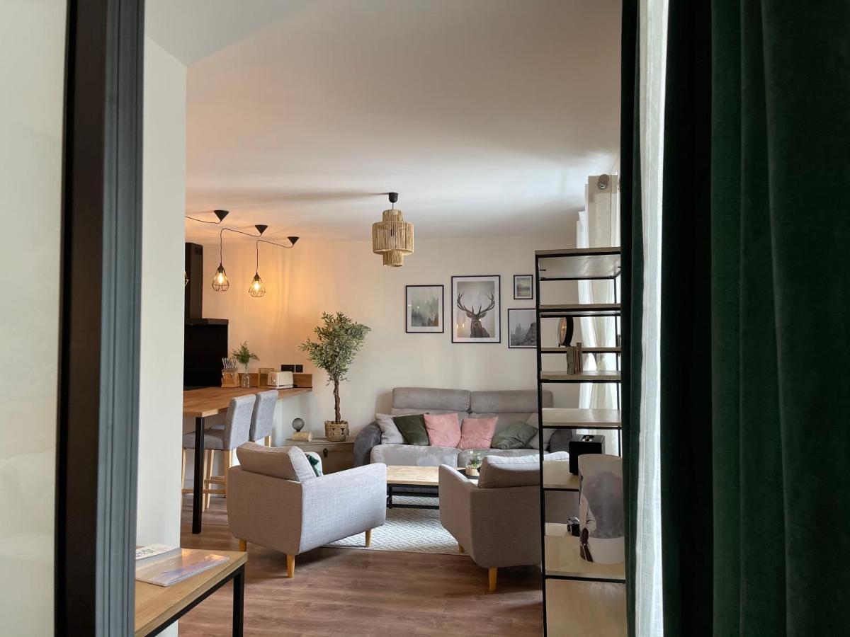 Appartement Tout Confort Haut De Gamme En Plein Centre Ville Gérardmer Exterior foto
