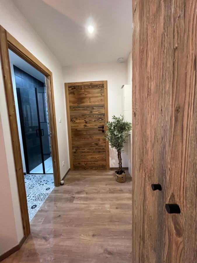 Appartement Tout Confort Haut De Gamme En Plein Centre Ville Gérardmer Exterior foto